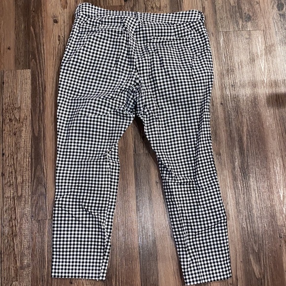 WORN ONCE Old Navy gingham pixie ankle pant - Picture 7 of 7